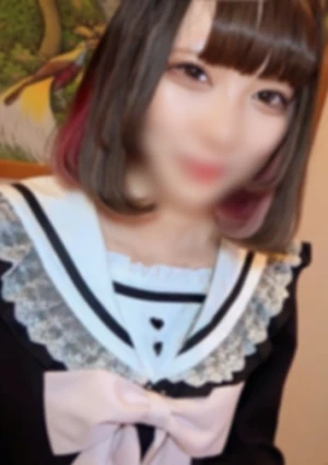 長身168cmのドMイラマからのノド締めでおじさん思わず大量顔射！そのままごっくんしてくれました！可愛い美尻とニーハイに興奮して、ベッドで大量中出し