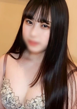 美しい黒髪美人で清楚な書道教室の先生とのハメ撮り！Eカップで透き通るような白い肌に、口内射精した精子がベットベト！そのあとベッドでまったり中出しSEX！