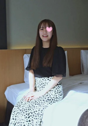 【パジャマ★モナシ】 パジャマdeおじゃま♥推し活が止まらない♥性格が明るい、笑顔がめっちゃカワイイ愛ちゃん19歳♥自然陰毛にガチな素人ちゃんの反応がたまらない♥