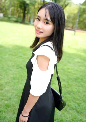 素人JD【限定】しおんちゃん21歳 アイドル顔負けのルックスを売りに配信活動している人気者JD！！ファンにバレたらアウトなのに能天気に遊びまくっている男好きなJDに中出しSEX！！