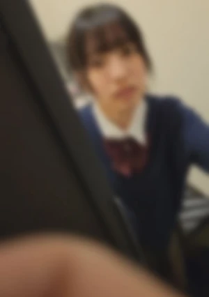 美しょうじょの初パパ 活ネカフェで知らないおじさんのちんぽ挿入され