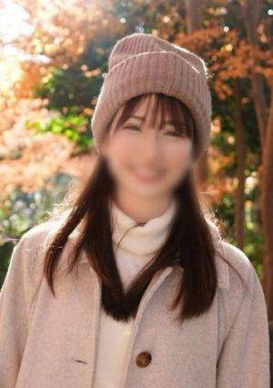 【顔出し】 超低身長のTHE小動物系美女。 『やだ…恥ずかしい…』初々しさから一転する本気SEXの一部始終。濃厚フェラ、大量潮吹き、最後は理性を失いブッ壊れ中出し懇願