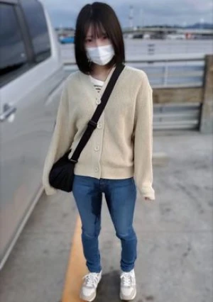 みおちゃん。公然で我慢できずに大量潮吹き。2回目の挿入に悶えながらも快楽を知った膣奥に無断種付け。