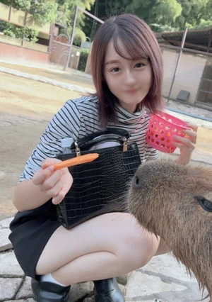 愛らしいミニマムキュートでの様な可愛い女◯大生を森の奥に連れ込み野外猥褻口内射精！！密室に連れ込み快楽に震える未成熟な体内にドロっと大量2回生中出し！！