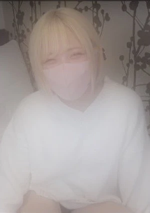 初撮り！これぞギャル！スレンダーな金髪色白ギャルがこれまた最高にエロすぎた。妊娠したいと言われたので興奮しお望み通り最後は生中出し。