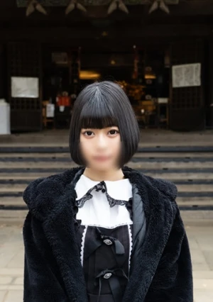 【18歳・初撮り】 耳がエルフみたいで可愛い18歳！ロケットおっぱいで わ か い こ ならではの弾力とハリ必見！生中出し。