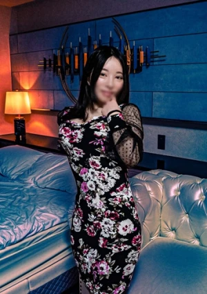 【痴女・巨乳】 男を吸い尽くす、ど淫乱サイボーグ。生中出し＋口内射精。