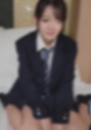 巨乳グラドル制服ちゃん。 ブルマに着替えて生ハメ中出し