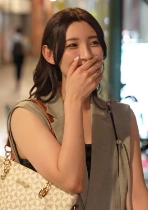 あざとい仕草でセフを誘う甘え上手な大人女子：かな(28)【女がハマる甘い沼】