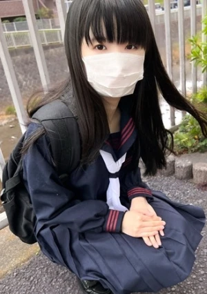 顔出し【個人撮影】経験人数1人。紺セーラー服の低身長_垢抜けないオマ◯コちゃんとの割り切り映像