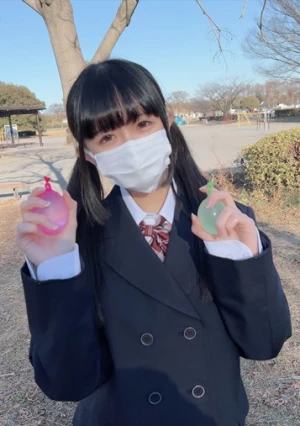 えっ！？君は何歳なの！？まるで可愛い女のパンティーと溢れ出す愛液に理性崩壊・・・世の中に背徳感を感じ罪を覚悟で生中出し！！