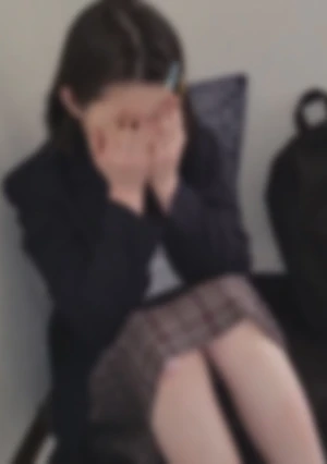 おでこちゃん。 誕生日に家に呼んで２回生ハメ中出し