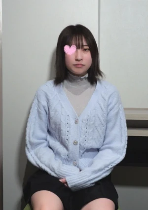 【パジャマ★モナシ】 パジャマdeおじゃま♥どうして撮影に来ちゃったの？♥演技なし！リアルな素人の反応が見れる♥大人し目系、方言が可愛いJDが慣れない撮影に来ました♥