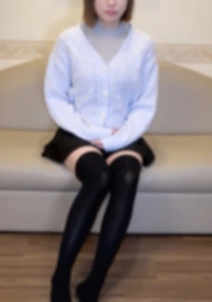 S級色白美肌の素人美女に初めてのアナルトレーニング！そのあと初めての顔射！最後に中出しSEXと今回も豪華な内容になっています！