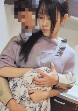 お嬢様で育った可憐な美人妻の借金回収で、宅配業者を偽って自宅に侵入。旦那の帰りを無視してキッチンで美脚やデカクリ美マンを執拗に弄り、膣中に濃厚精液を大放出。