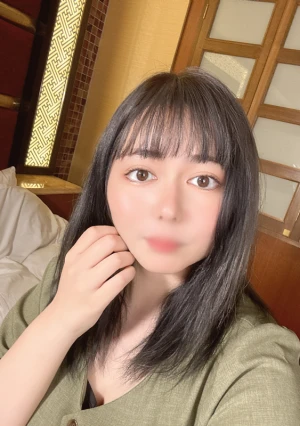 【神乳Iカップ×剛毛】 ゆるふわ大学生えりちゃん♡圧倒的な爆乳をご覧ください。※超豪華特典付きパイズリ発射＆アナルほぐしシーン♡