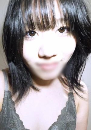 【無修正】 ★色白超美スレンダー★「膣内への射精…興奮します///」膣奥パコパコ刺激されて美乳ぷるぷる弾ませ腰振りまくる痴女プレイ！