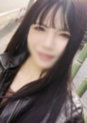 スレンダー巨乳のセフレ、呼び出しにすぐ来てくれるハーフで超美形。感度抜群で何度もイっちゃう敏感おマ〇コにたっぷり中出し濃厚ハメ撮り。別視点カメラ特典有り