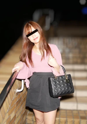 狂おしいほどチンポ欲しがる欲求不満ガール