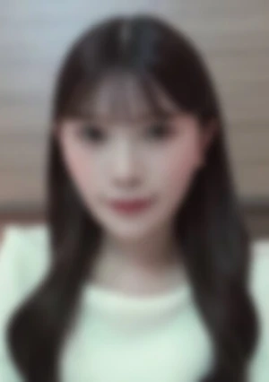 スタイル抜群で才色兼備の清楚な美人妻。ふっくらパイパン極上名器。旦那様を思っているのか…終始おしとやかですが他人棒をナマで受け入れ膣奥でイッちゃう！ 快感に勝てない美人妻に膣奥中出し！レビュー特典あり！