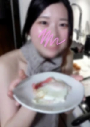 ハタチのミナトちゃんと甘々なハメ撮り。料理を作っておマ〇コ湿らせて待っててくれる純粋な彼女に首〇めFCUKで無慈悲な中出し。特典動画有り