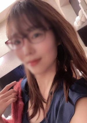 【顔出し＆レビュー特典屋上フェラ抜き】 面接に来た色気抜群の艶女を生ハメ撮り講習