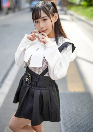 ガールズバーで持ち帰り！Mカップ やらかし系元グラドルのおねだり痴女枕営業ハメ撮り ユリ26歳