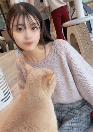 黒髪ロングで清楚な専門◯生に猥褻な行為を働くと可愛いお顔がみるみる高揚し体液が内もも濡らすまでに・・・絶対誰にも言わない約束で僕は彼女の体内に射精した。