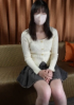 【初撮り♡】 0352_001 えなちゃん18歳 経験人数1人のほぼショ女田舎ムスメ、上京直後に孕ませオジサンの毒牙にかかり排卵誘発膣内に初中出しされるAVデビューで大学.生.活も人生も終了（爆）