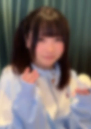 【顔出し】 18歳合法ちゃんの狭くて未..熟な未処理ま○こに我慢できず、大量生中出しして、、、