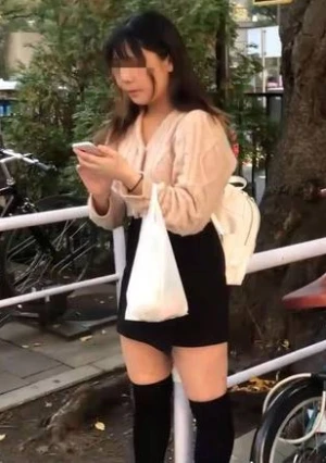 【モ無】 ホス狂い借金の為に公○衆便○所で金稼ぎ！立ちンぼのリアルな生活。中出しは追加料金。