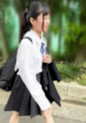 【初・卒業】 懸命に生きるしほちゃん。初のち〇こに赤面。中出し。。