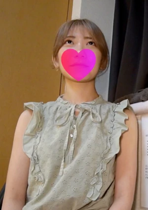 【問題作品】 　非公開映像２本　❤️女子大学生めぐみちゃん20歳　❤️　初めてのメンズエステのアルバイトで店長の言いなりセクハラ研修　❤️　小さなお口で店長のデカチンを一生懸命にしゃぶる良い子