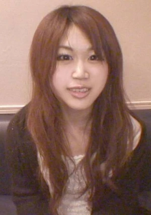 【生ドル・未修正】 癒し系美乳美人にカラオケ内で生挿入!!膣奥激ピストンで喘ぎ声MAX!!腹上にザーメンたっぷり発射!!未公開含むオリジナル版!!