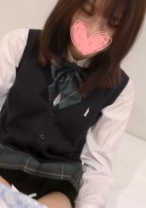 K, 170cm Tall, Needs Money. She Gets Strawberries For Her Underwear, But Life Is Not So Sweet. She Is Forced To Masturbate In Front Of The Camera, Which Is A Dark History [seriously Crying]