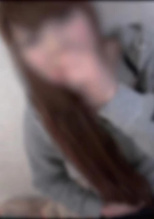 【無・素人】 おっとり天然27歳　電マ攻めに白肌をほんのり赤めてマジイキ！濡らした糸引きマンコにバックからドロっと中出し！