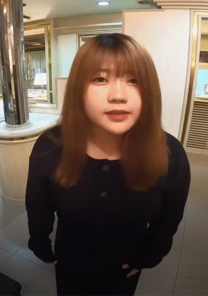 璃香ちゃん（19歳/大学生/Cカップ）❤本心はエロく思われたいのに、不慣れなオモチャと性行為に終始オドオド…。激ウブ可愛いハメ撮り第二弾！