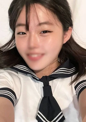 【無修正】 【18歳・黒髪ショート】まさに原石! 無邪気な瞳でオジサンちんぽをおしゃぶりしてくるてうぶで従順な世間知らずのの膣奥に本気で生ハメ中出しの濃厚セックス!!