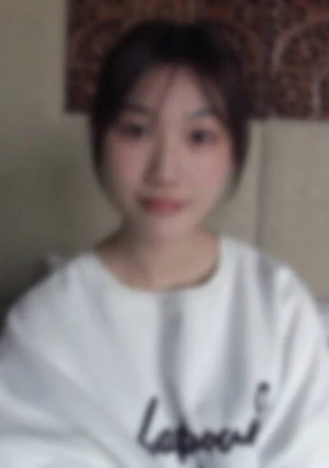 Dカップ美乳で美尻の20歳保育士さんとオトナの性教育。ふっくら気持ち良いパイパン名器に生挿入！ レビュー特典/フェラチオ口内射精！