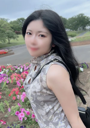 英才教育を受け育ったバイオリニスト！！普段講師の立場でいるにも関わらず野外猥褻で理性のタガが外れ下品な喘ぎ声で快楽落ちする乱れた身体に2回連続生中出し！！