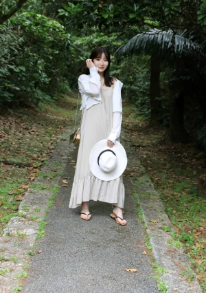 【にあ 26歳】 宮古島で傷心旅行中の美人OLと濃密にハメた記録