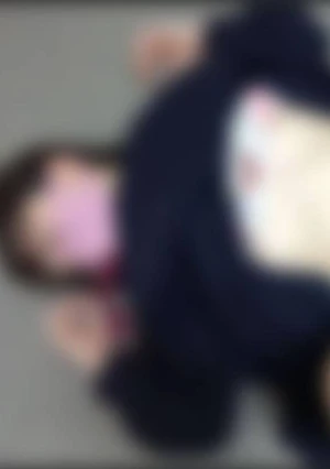 【顔バレ】 借金とムスメを残して失踪したハハ親に代わり借金返済の為脱がされる羽目になったムスメは精神崩壊寸前です。