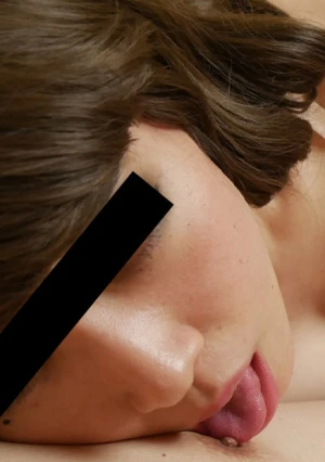 丸山朱音の手コキッス	- 丸山朱音