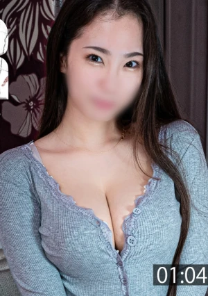 【Gカップ】 他　の　女　と　は　次　元　が　違　う　神　ス　タ　イ　ル　を　喰　う　。　※モロ見え無修正。