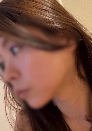 【素人&人妻】 無断欠勤して懲りずにパチンコに行っていたバツイチ人妻に潮を吹かせまくってオシオキ中出しハメ！特典有串刺し中出しハメ