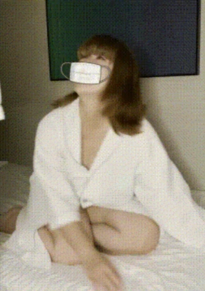 [Personal Shooting] I Can't Resist The Serious Service Of A Real Foreigner, So I Cum Inside Her And Ejaculate In Her Mouth.