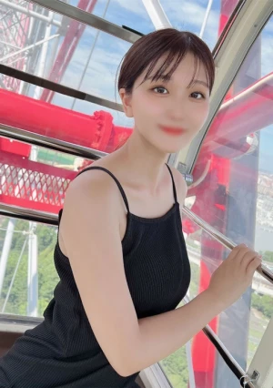 男性経験が極端に少ない某美大卒の箱入り女良は脱がせてみるとまさかのEcup巨乳！！ビッシリ生え揃った陰毛が芸術的で、さらに幾度も絶頂を繰り返す敏感体に生中出し！！