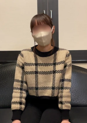 エリート大 学.院生26歳。異色の経歴を持つ美女をガックガクにイカせて全体重を乗せた釘打ちピストンで大量中出し。