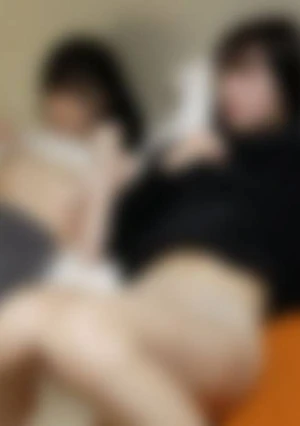 【完全顔出し・乱交】 【中出し】前回の３ｐで一人にしか中出ししてなくて不公平だと思い、今回は４ｐで平等に中出し