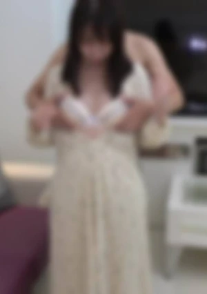 真面目な幼○園の先.せ.い.ゆうきちゃん。大量潮吹き後色白美脚がガクガク震える程膣イキ連続無.許.可中出し濃厚エッチ♡